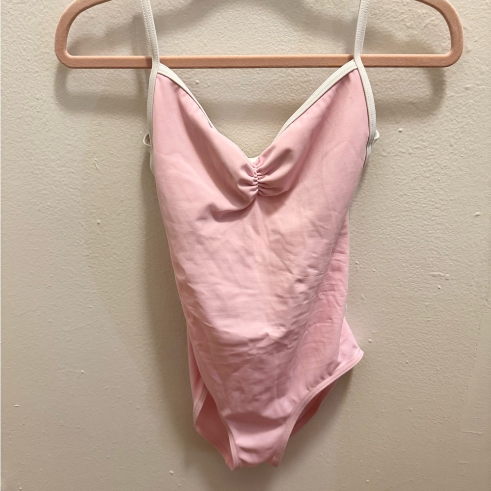Yumiko Tamara in Rose and White